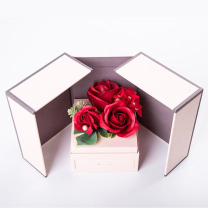 Romantische Rosenstrauß Geschenkbox - Perla d'Oro