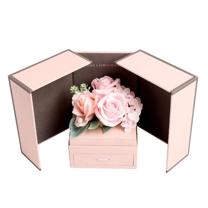 Romantische Rosenstrauß Geschenkbox - Perla d'Oro